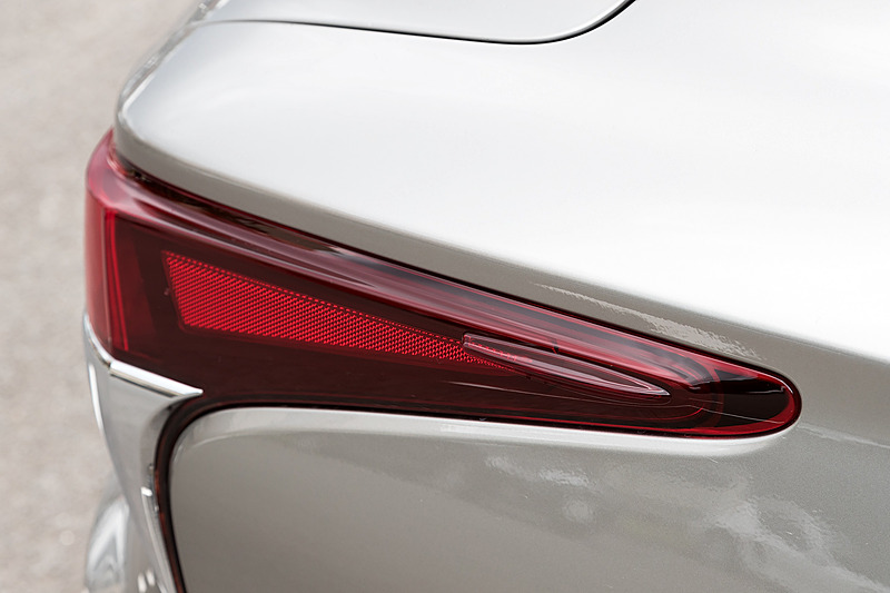 エアロスタビライジングフィンも