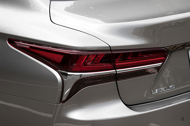 リアコンビランプの点灯パターン