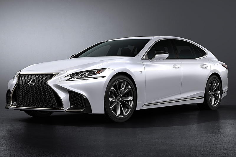 LS500、LS500hともに設定されるスポーティモデル“F SPORT”