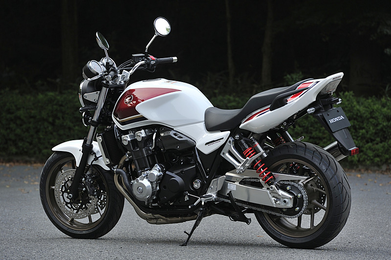 CB1300 SUPER FOURのリアビュー