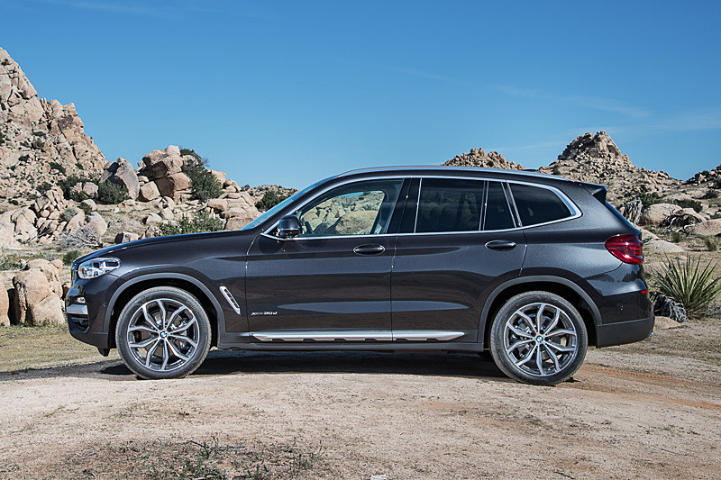 搭載する直列4気筒 2.0リッターBMWディーゼルツインパワーターボエンジンは、最高出力140kW（190PS）/4000rpm、最大トルク400Nm/1750-2500rpmを発生する