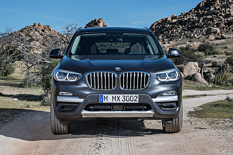 新型X3「xDrive20d」のボディサイズは4720×1890×1675mm（全長×全幅×全高）、ホイールベースは2865mm