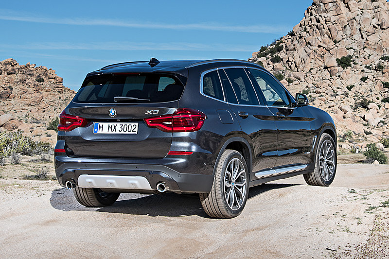新型X3「xDrive20d」のボディサイズは4720×1890×1675mm（全長×全幅×全高）、ホイールベースは2865mm