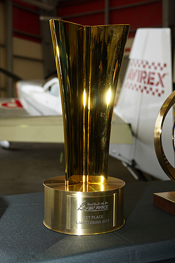 第7戦ラウジッツの優勝トロフィ
