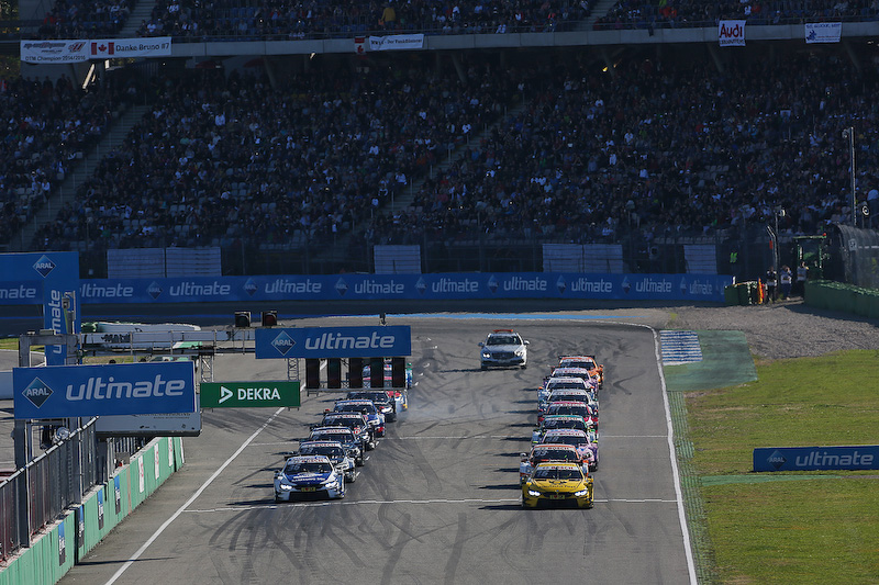 レース1のスタート進行とスタート