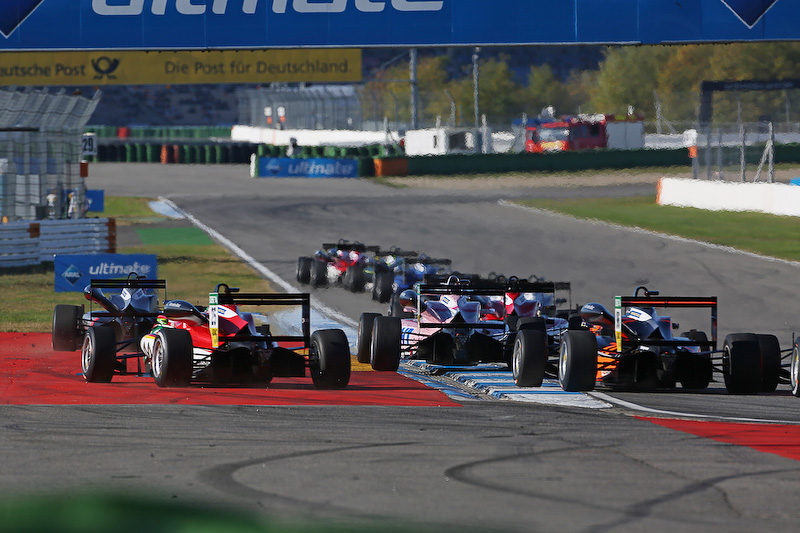 シュピッツケーレ（ヘアピン）のバックショット