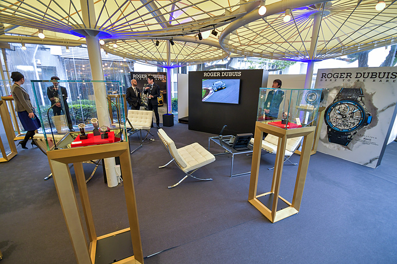 会場内にはライセンス商品やパートナーの製品が展示されていた