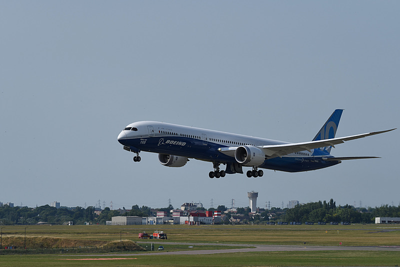 こちらは最新のボーイング 787-10型機