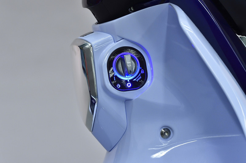 キーはスマートキーを採用する