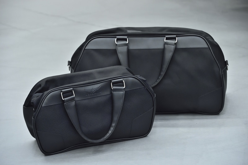 Goldwing Tourにはパッセンジャーシート後ろにトランクが付く。各トランク内には専用のバッグが収まる