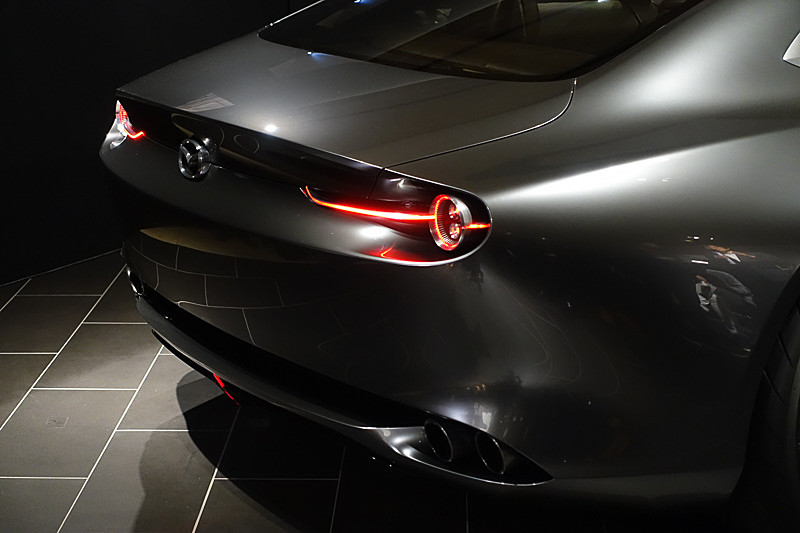 関東マツダ 高田馬場店でアンベールされたVISION COUPE