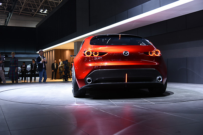 東京モーターショー会場に展示された魁 CONCEPT