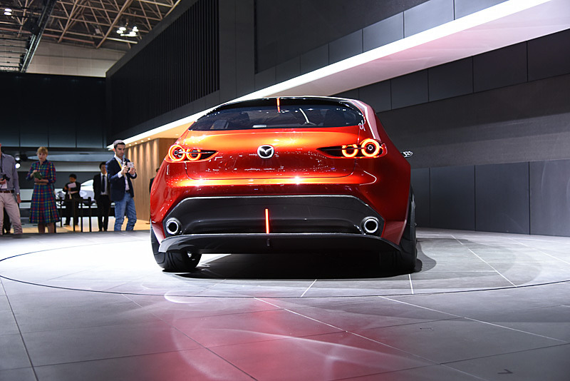 東京モーターショー会場に展示された魁 CONCEPT