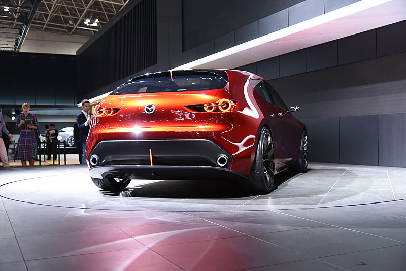 東京モーターショー会場に展示された魁 CONCEPT