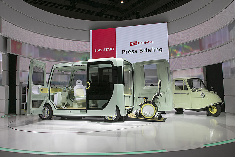 乗車定員2名。パワートレーンはEV