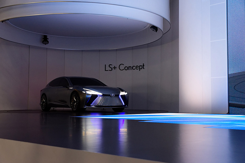 ベールの奥から現れたLS＋ Concept