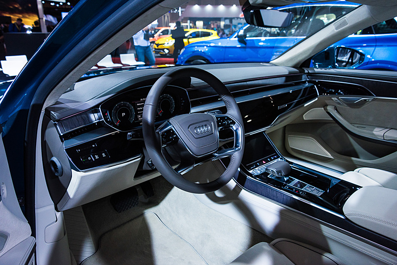 新型A8 Lのインテリア