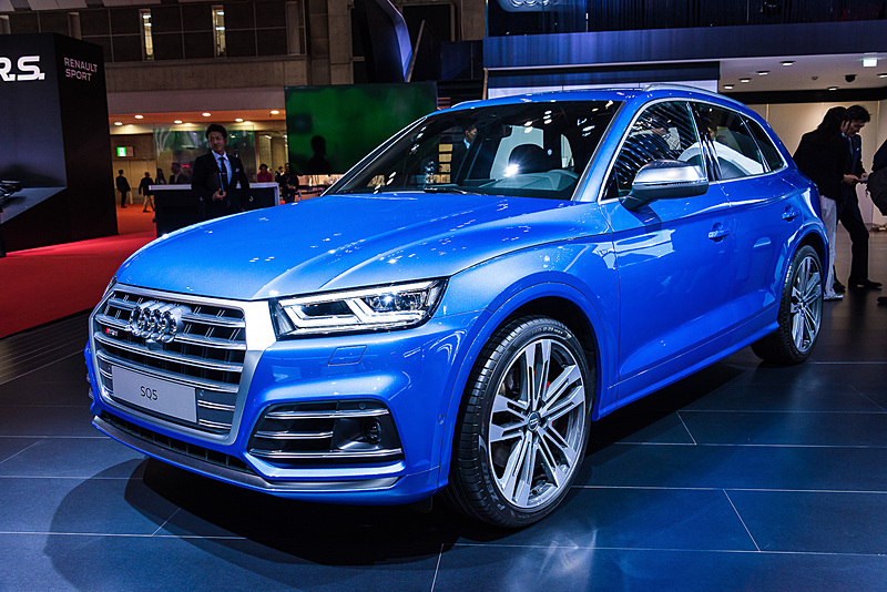 プレミアムミッドサイズSUV「SQ 5」