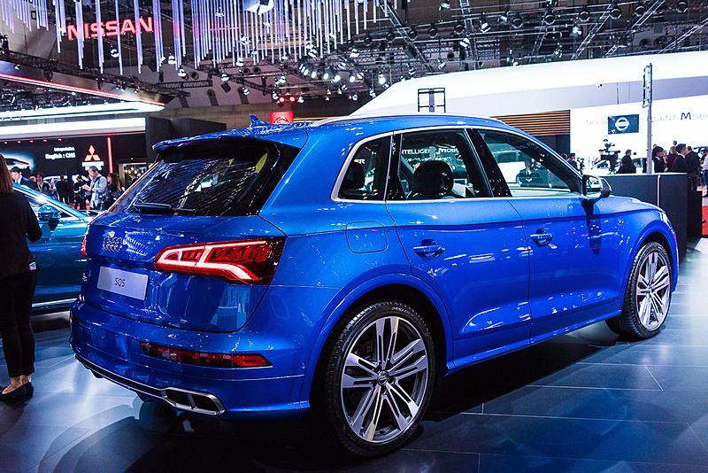 プレミアムミッドサイズSUV「SQ 5」
