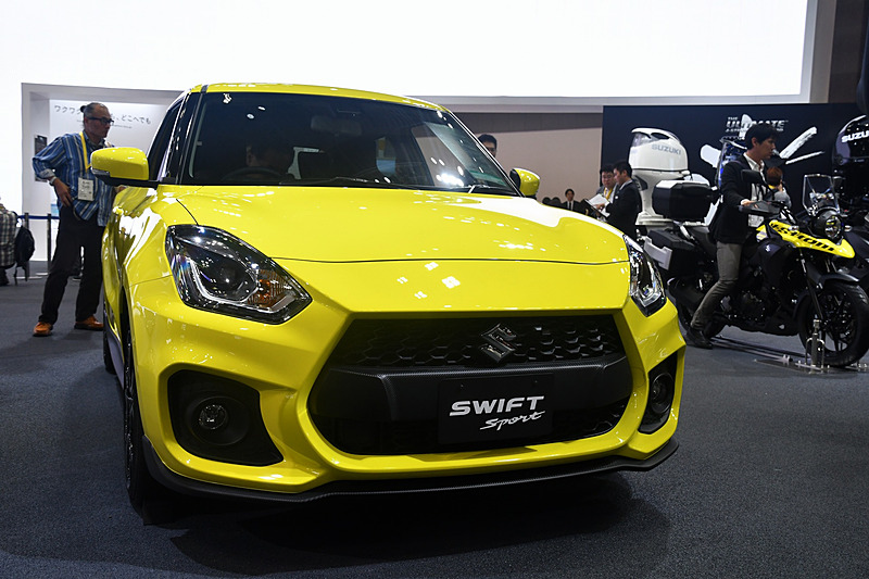 9月に発売されたばかりの新型「スイフトスポーツ」。市販モデルながら注目度は非常に高かった