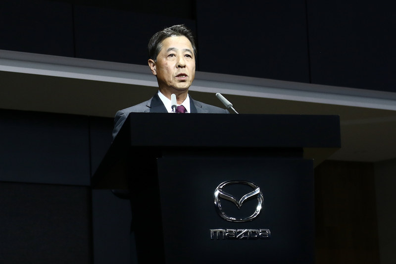 プレスカンファレンスでスピーチを行なったマツダ株式会社 社長兼CEOの小飼雅道氏