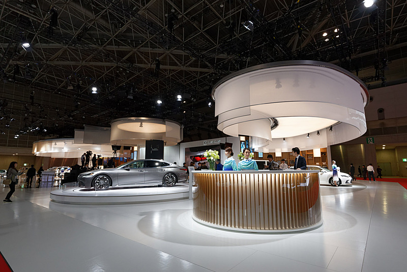 レクサスのブース外観