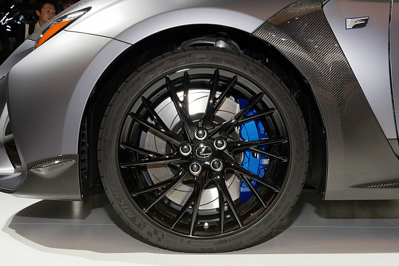 「RC F」の特別仕様車のエクステリア