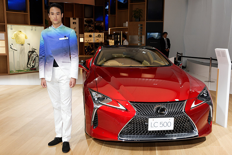 ラグジュアリークーペ「LC500」