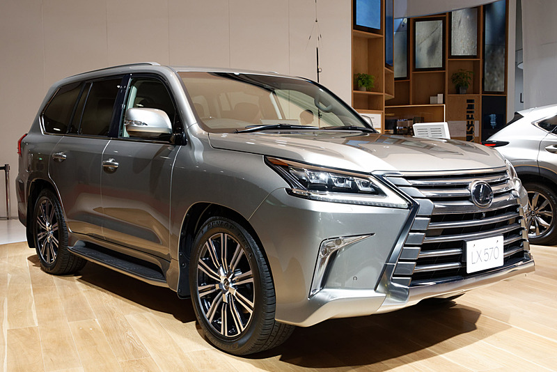 フルサイズSUV「LX570」のエクステリア