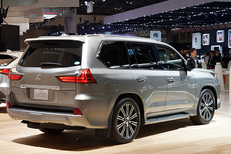 フルサイズSUV「LX570」のエクステリア