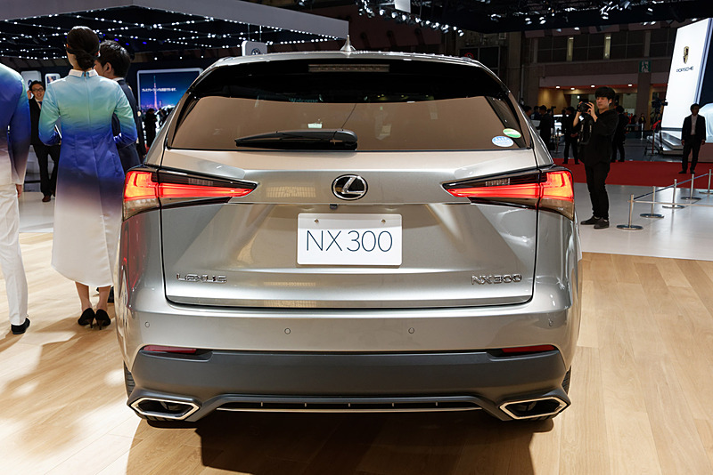 コンパクトSUV「NX300」のエクステリア