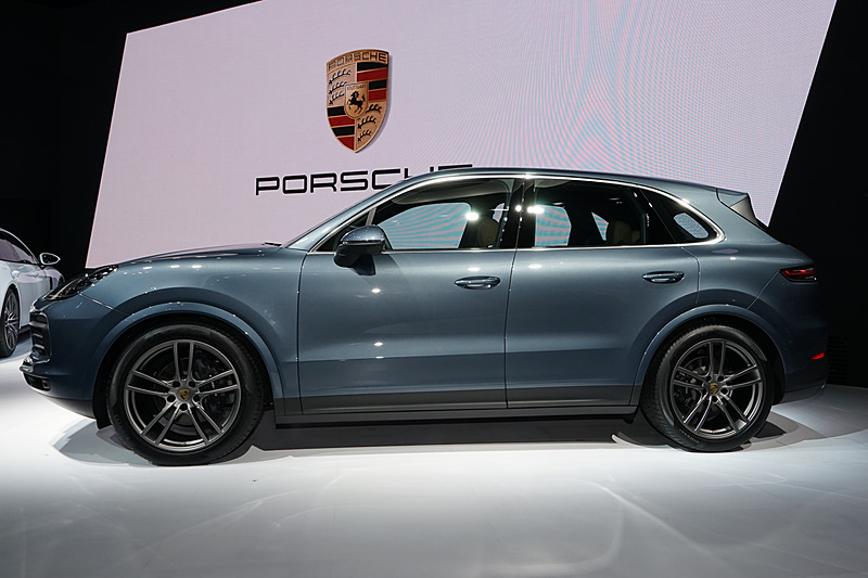 新型「カイエン」