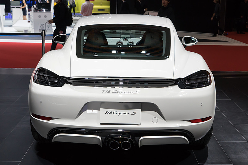 「718 ケイマンS」
