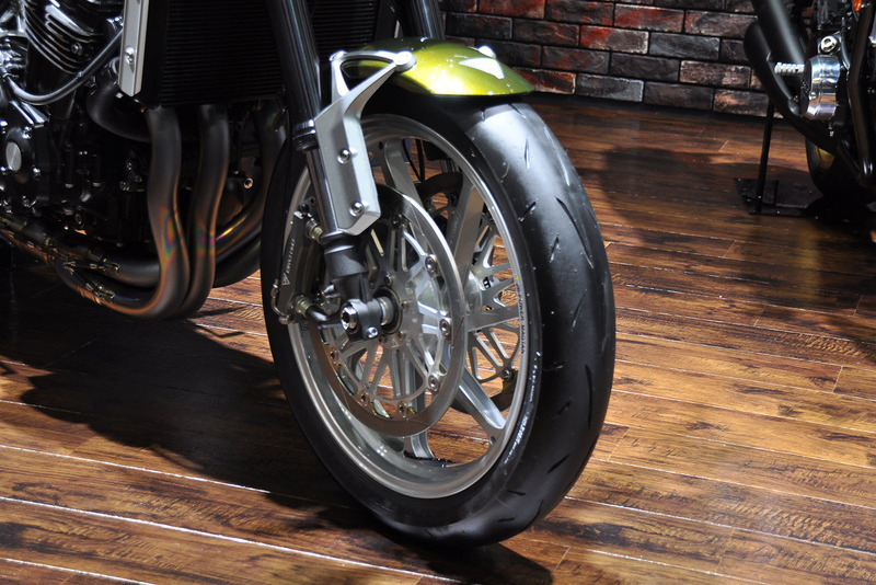 18インチホイール仕様