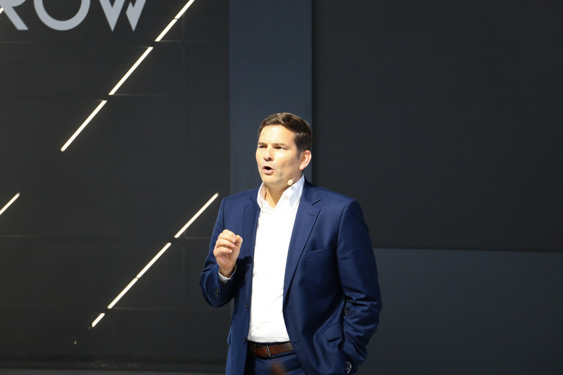 三菱ふそうトラック・バス株式会社 代表取締役社長 最高経営責任者（CEO） マーク・リストセーヤ氏