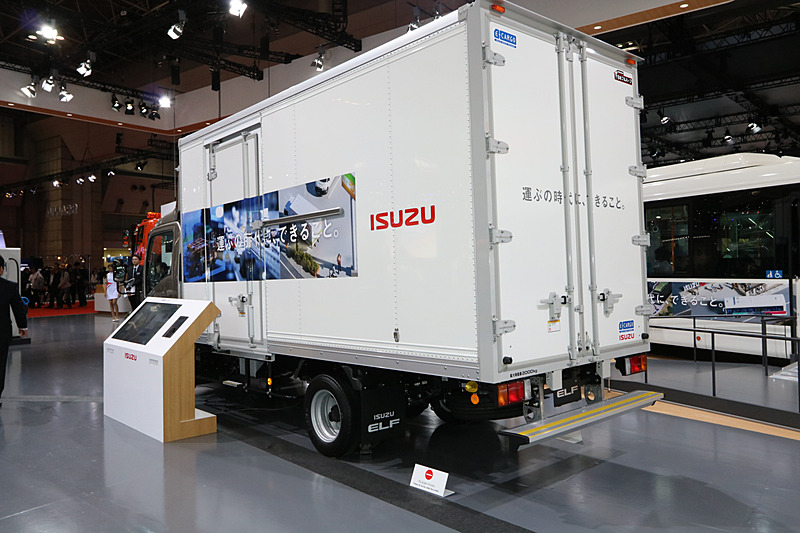 小型トラック「エルフ」いすゞ80周年記念モデル