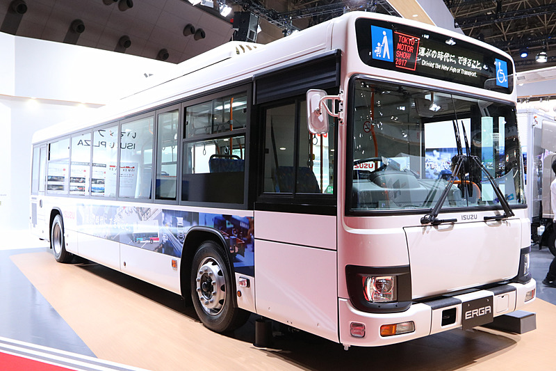 大型路線バスの「エルガ」