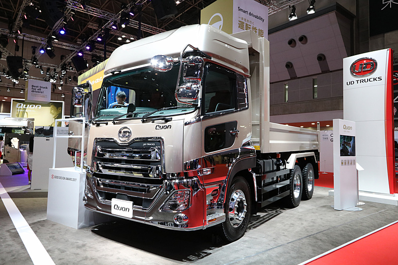 ダンプタイプの「クオン」