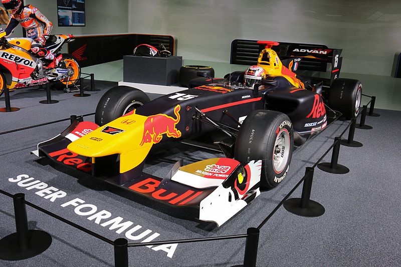 ピエール・ガスリー選手がTEAM MUGENからスーパーフォーミュラに参戦したDallara SF14 15号車