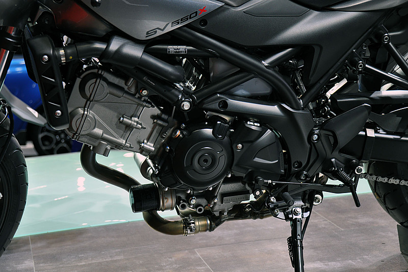排気量はベースのSV650 ABS同様の645cm<sup>3</sup>
