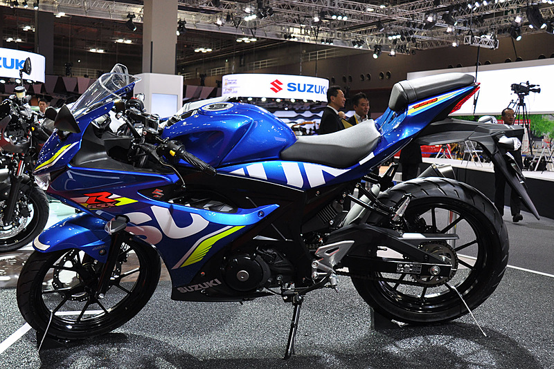 MotoGPで活躍するGSX-RRと同じエクスターカラーが与えられたGSX-R125