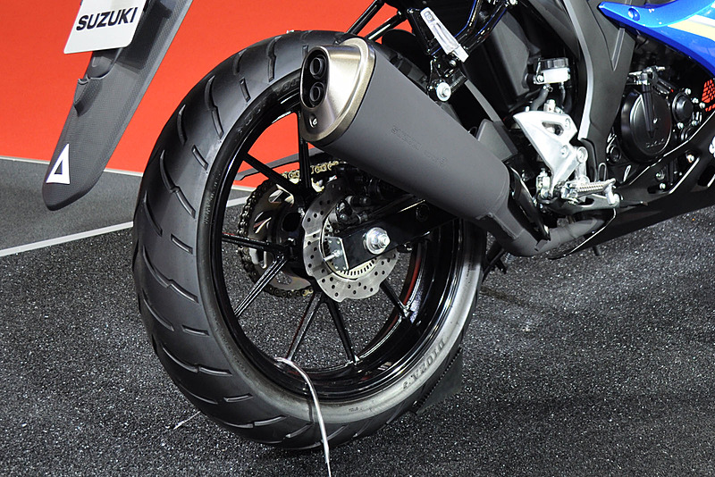 前後2チャンネルABSを装備