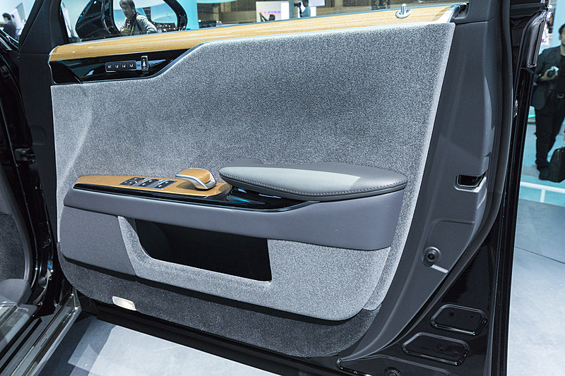 運転席ドアトリム