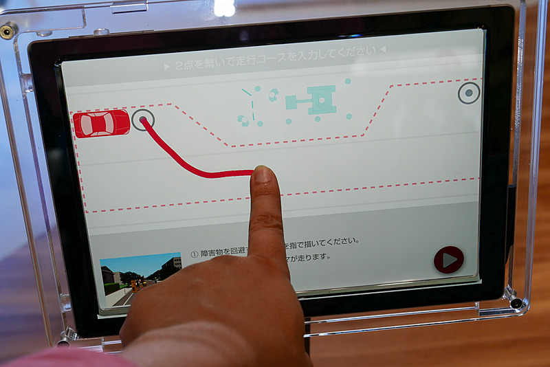 自動運転車が対処できない問題にオペレーターが指示を出す作業を体験できる