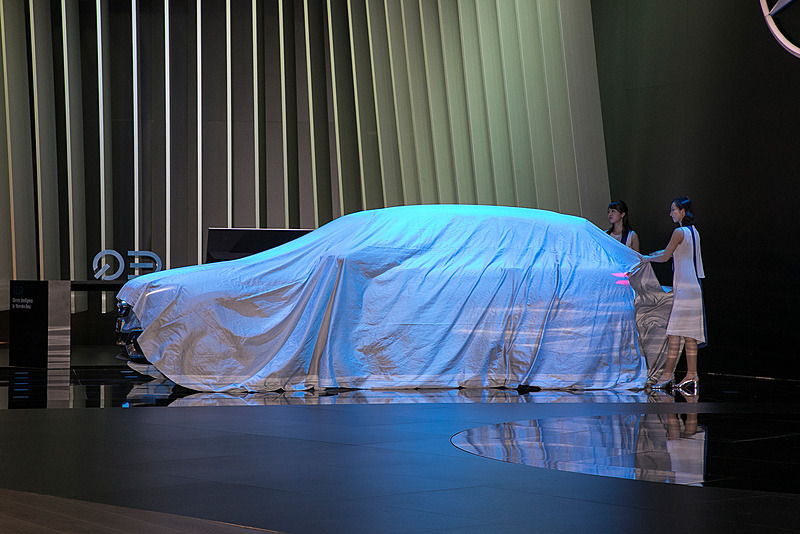 GLC F-CELLのアンベール。ボディは現行のGLCと同じだ