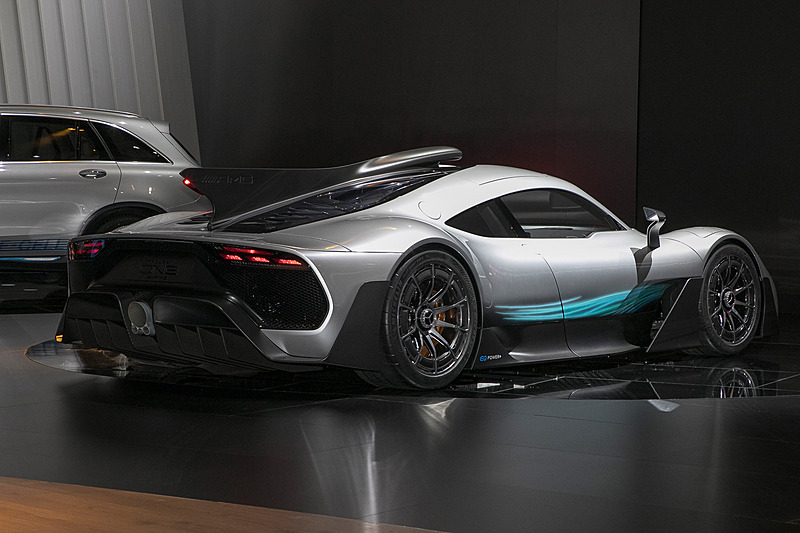 メルセデスAMG Project ONE。パワーは1000PS以上