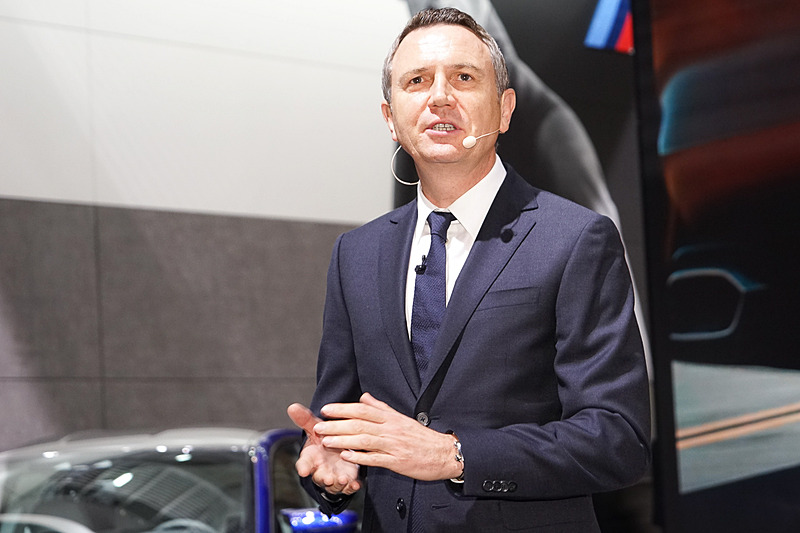 ビー・エム・ダブリュー株式会社 代表取締役社長 ペーター・クロンシュナーブル氏