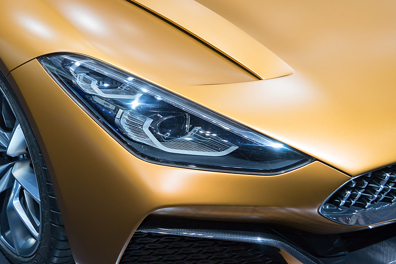 「コンセプト Z4」の内外装