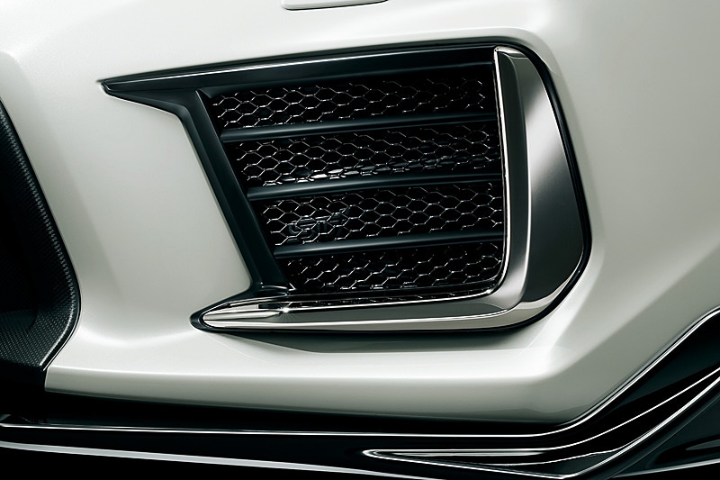 バンパーサイドベゼル（スチールメッシュ＆クロームメッキ加飾付）