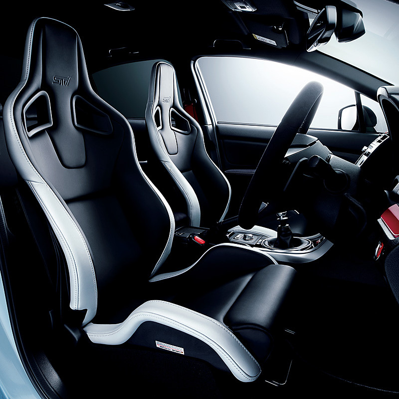 S208 NBR CHALLENGE PACKAGEのインテリアイメージ（ナビゲーションはディーラー装着オプション）